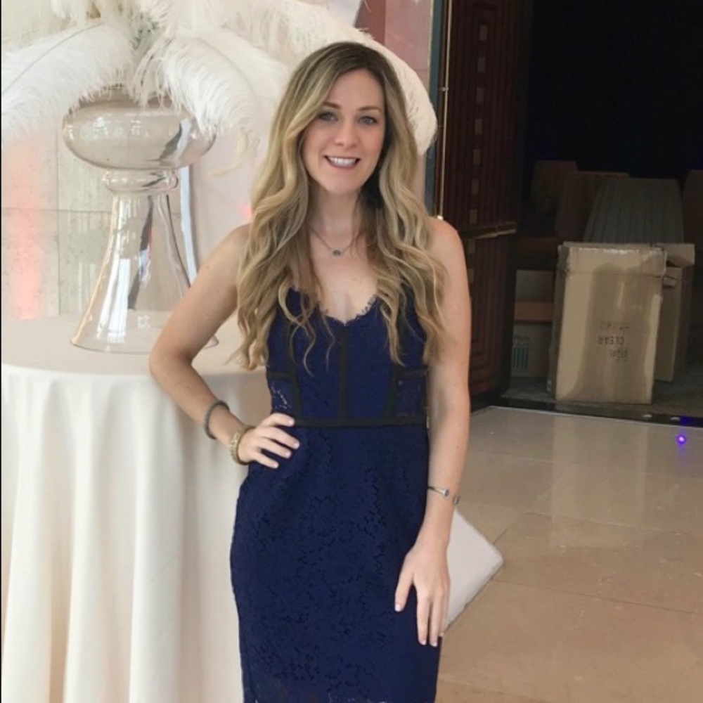 Meet your Posher, Danielle